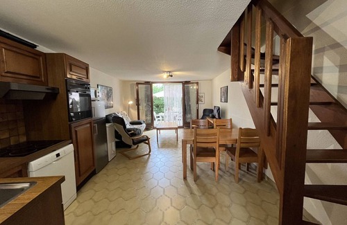 Saint-Cyprien Plage Villa | Charming 2-Bedroom Villa with Pool, BBQ, Parking - 500m from Beach, Pet-Friendly