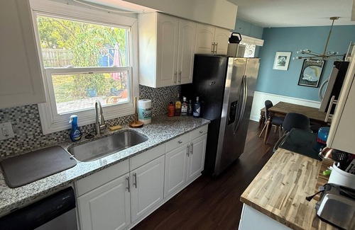 St. Petersburg - Clearwater House | Charming 2-bedroom house in peaceful St. Petersburg with AC, Bonus Room