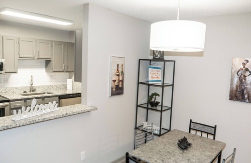 Huntsville Apartment | Charming 2-bedroom apartment with AC, WiFi in fabulous Huntsville