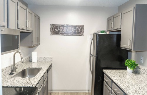 Huntsville Apartment | Charming 2-bedroom apartment with AC, WiFi in fabulous Huntsville
