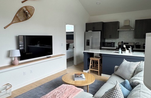 Bozeman Apartment | Charming 2-bedroom apartment in delightful Bozeman with AC