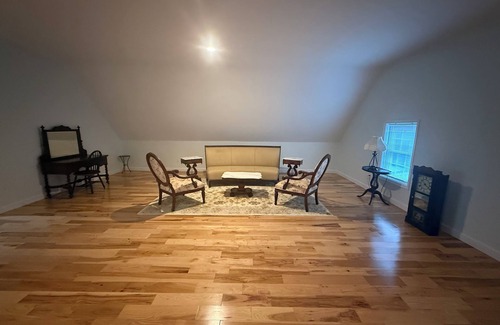 Piney Mountain House | Charming 2-bedroom barndominium in historic Appomattox Virginia.