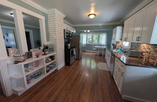 Manito House | Charming 2-bedroom bungalow steps from Manito Park and just mins from downtown