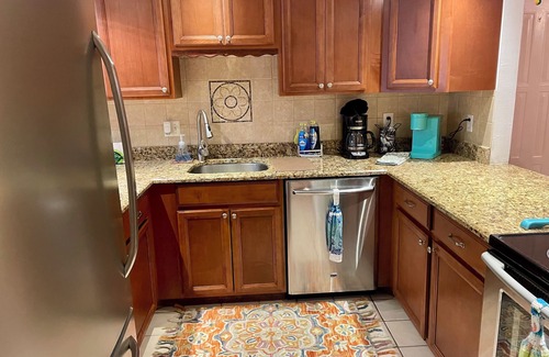 Pelican Condo | Charming 2-bedroom condo with pool just steps away WiFi, AC in lovely Cape Coral