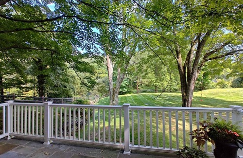 New Canaan Cottage | Charming 2 Bedroom Cottage in Peaceful New Canaan - Pet Friendly!