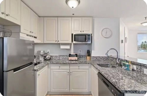 Florida Center Condo | Charming 2-bedroom condo in fabulous Orlando close to Universal and Disney!
