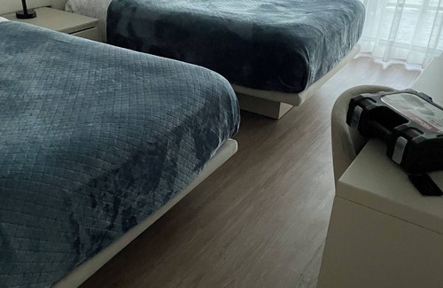Hollywood South Central Beach Hotel | Charming 2-bedroom hotel with AC, fitness room in Hollywood