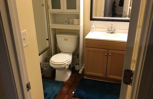 Church Street House | Charming 2-bedroom house in fabulous Atlanta with fitness equipments, AC
