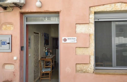 Chania Town House | Charming 2-bedroom house 30m from beach,with WiFi, AC in delightful Chania