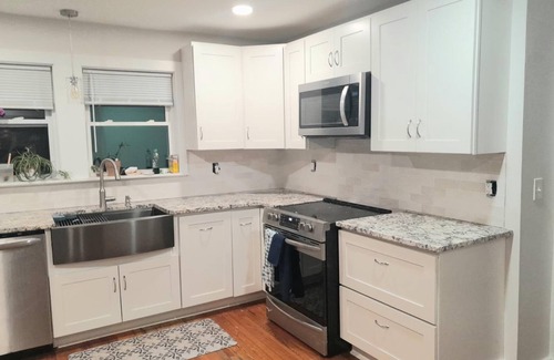 Apex House | Charming 2-bedroom house- newly renovated