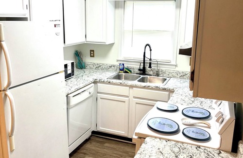 Macon House | Charming 2-bedroom house in tranquil Macon with AC. Pets welcome.