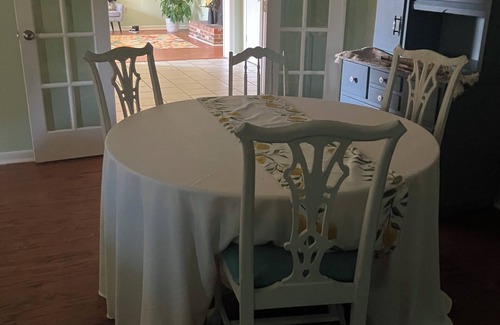 Oxford House | Charming 2-bedroom house with AC in Oxford