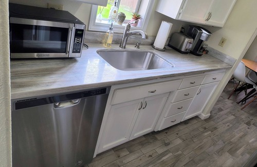 North End House | Charming 2-bedroom house with WiFi and AC in welcoming Tacoma