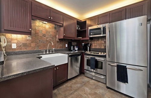 Ludlow Condo | Charming 2-Bedroom Ski-In/Ski-Out at Jackson Gore