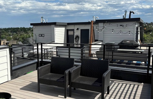 West Colfax House | Charming 2-bedroom townhome with superb rooftop patio views, AC, and internet