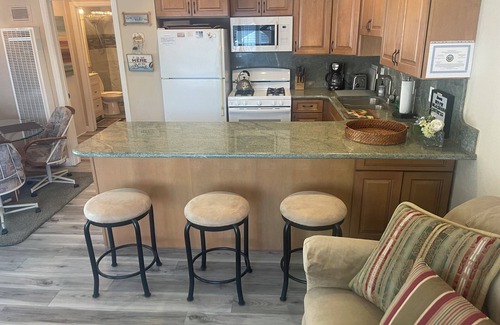 Carpinteria Condo | Charming 2-bedroom condo in terrific Carpinteria with WiFi