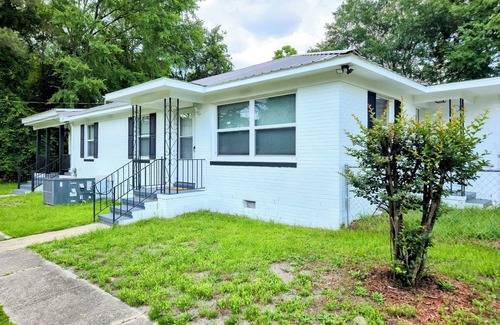 Fayetteville Apartment | Charming 2-bedroom Suite w/Impressive Kitchenette in Fayetteville, NC
