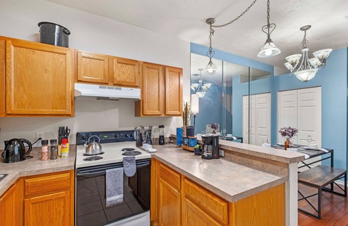 Gainesville House | Charming 2-bedroom townhome in Gainesville 5min from UF and Shands health