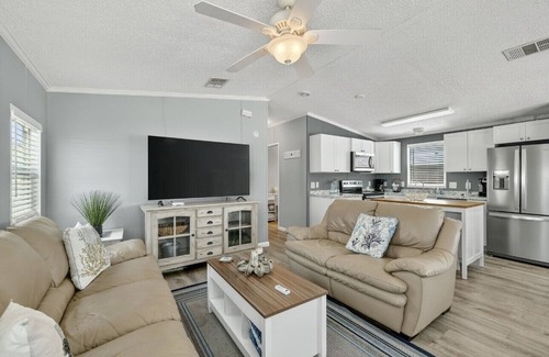Hutchinson Island South House | Charming 2-bedroom, 2-bath beach house with private beach access, dog friendly.