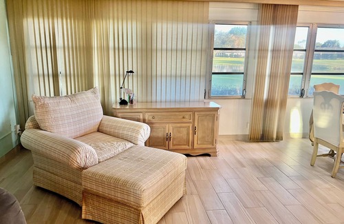 East Naples Villa | Charming 2 bedroom villa with Golf & Lake view in fabulous Naples to share place