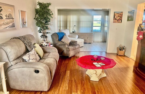 East Naples Villa | Charming 2 bedroom villa with Golf & Lake view in fabulous Naples to share place