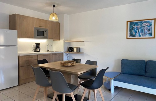 Moliets-et-Maa Apartment | Charming 2-BR Cabin Apt for 6 with Pool Access in Moliets