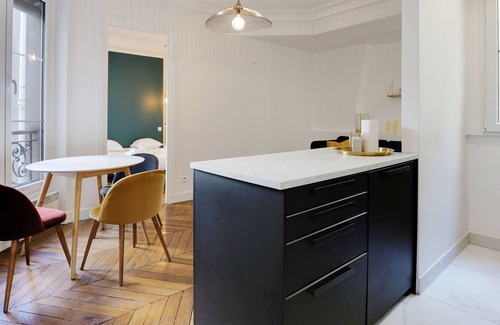 Quartier Saint-Ambroise Apartment | Charming 2 rooms high marsh - 2P - Mobility lease