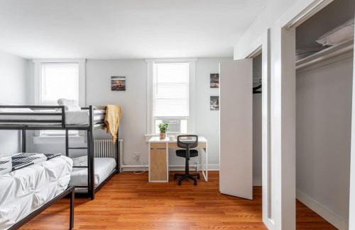 Constable Hook Apartment | Charming 2BR 1BA Apartment Near NYC Airport