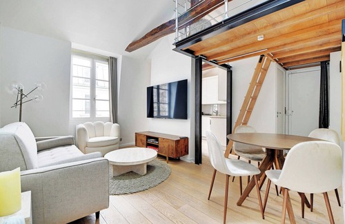 Chaillot Apartment | Charming 2BR/5P - Eiffel Tower - Trocadero