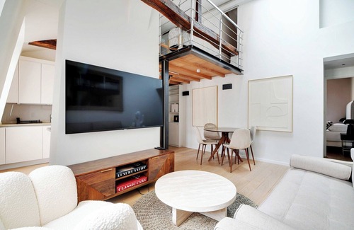 Chaillot Apartment | Charming 2BR/5P - Eiffel Tower - Trocadero
