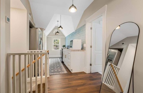 Greenwood Apartment | Charming 2BR East Nash Duplex, Great Location!