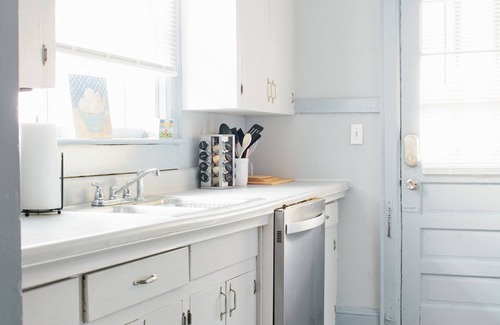 Montgomery Apartment | Charming 2BR Gem in Cloverdale | Pet Friendly