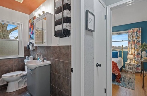St. Paul Apartment | Charming 2BR Home in the Heart of St. Paul