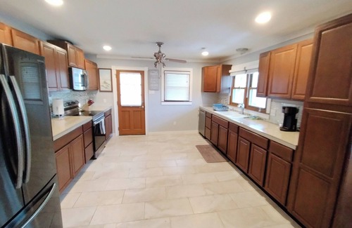 Surfside Beach Apartment | Charming 2nd floor 2-bedroom apartment in wonderful Surfside Beach, SC.
