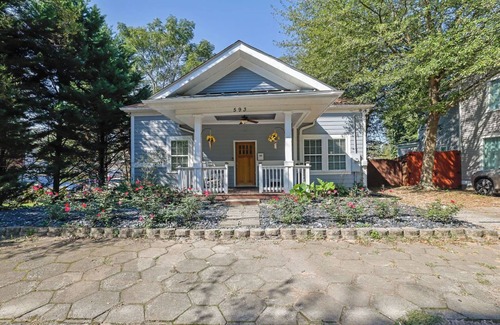 West End House | Charming 3-Bdrm Retreat w/Spacious Deck/Backyard