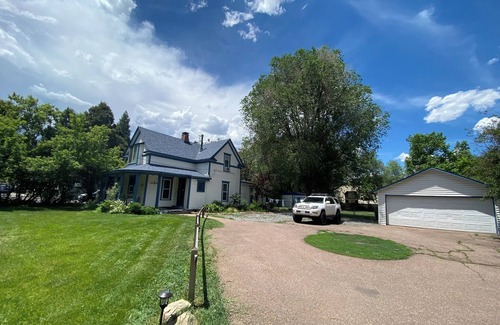 Southwest Colorado Springs House | Charming 3-bedroom historic home in fantastic Colorado Springs with AC, WiFi