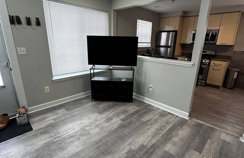 Dearborn House | Charming 3-bedroom house close to everything in Dearborn Heights
