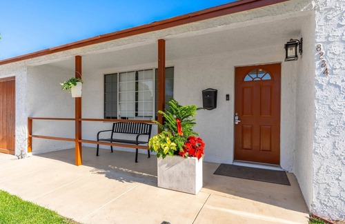 Sun Valley House | Charming 3-bedroom house with AC and WiFi in wonderful North Hollywood