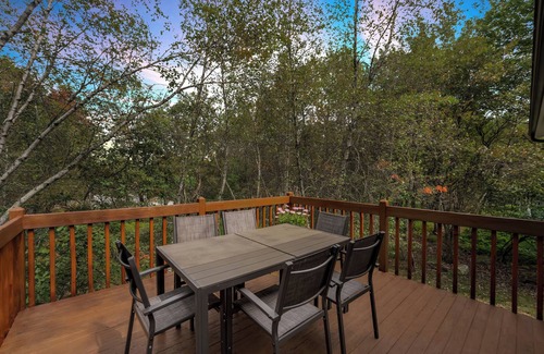 Albrightsville House | Charming 3-bedroom house, close to slopes, with sauna/fitness room