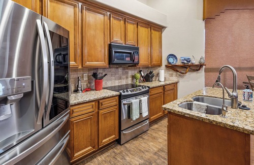 North Heights House | Charming 3-bedroom house in welcoming Fountain Hills with salt water patio pool