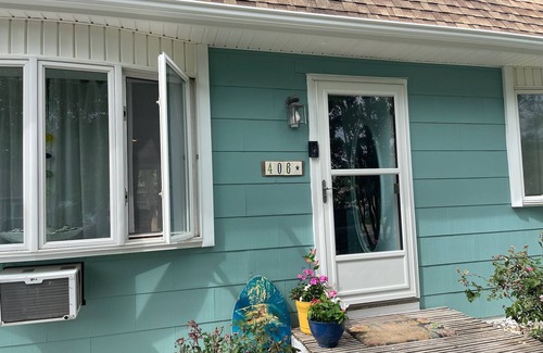 Villas Cottage | Charming 3-bedroom cottage with WiFi, AC in peaceful Lower Township