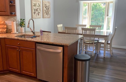 Mount Pleasant House | Charming 3-bedroom house with a gorgeous pond view in Mt Plesant