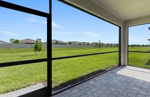Port Charlotte House | Charming 3-bedroom 3 bth house with fitness room and pool nBiscayne Landing