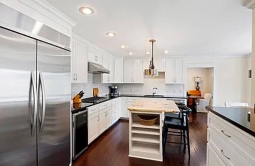 Eden Isle House | Charming 3-bedroom house with WiFi and AC blocks from the Eden Isle Marina!