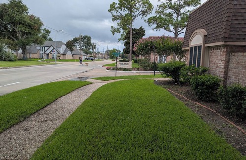 Quail Valley House | Charming 3-bedroom townhome in welcoming Community of Q.V. in Missouri City