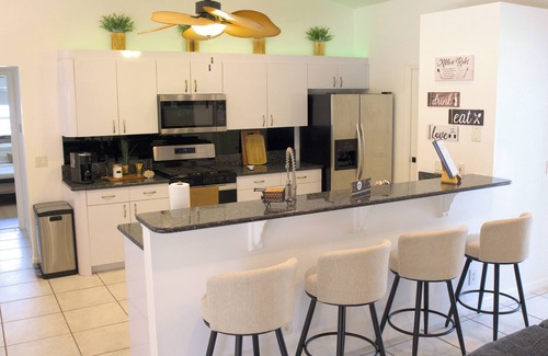 Port Saint Lucie House | Charming 3-bedroom house with Pool & AC & WiFi in fantastic Port St. Lucie