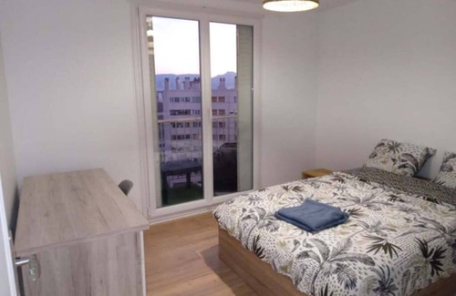 Baille Apartment | Charming 3-bedroom apartment near town center