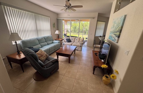 Venice Condo | Charming 3-bedroom condo in gated community with WiFi, AC in brilliant Venice.