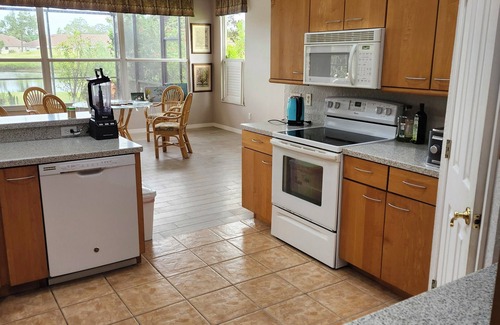 Bobcat Trail House | Charming 3-bedroom house with pool and WiFi in North Port in amazing community