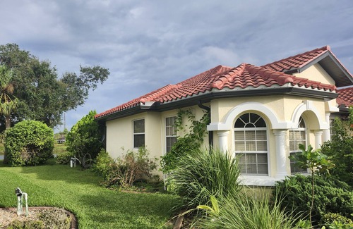 Bobcat Trail House | Charming 3-bedroom house with pool and WiFi in North Port in amazing community
